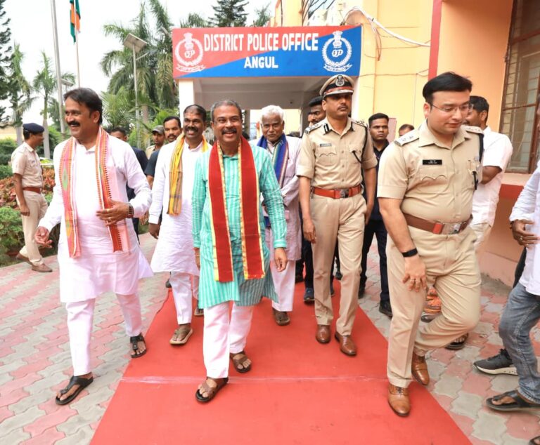 Police Distribution Programe Angul (6)